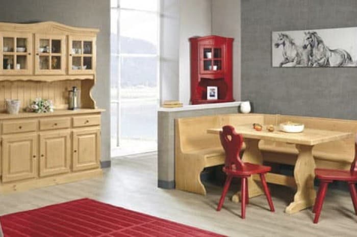 mobilia-stile-classico-legno-naturale